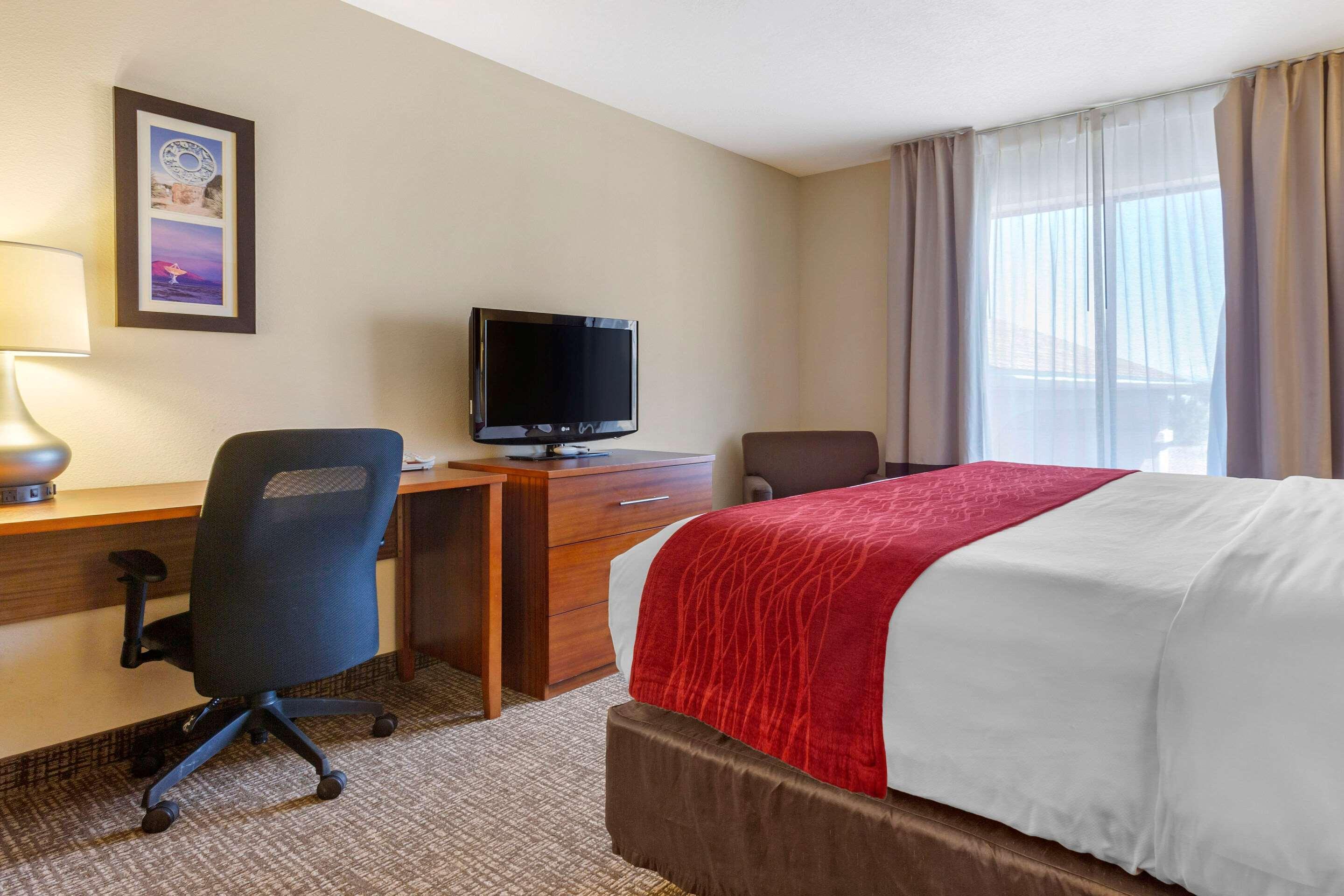 Comfort Inn & Suites Сокоро Екстериор снимка