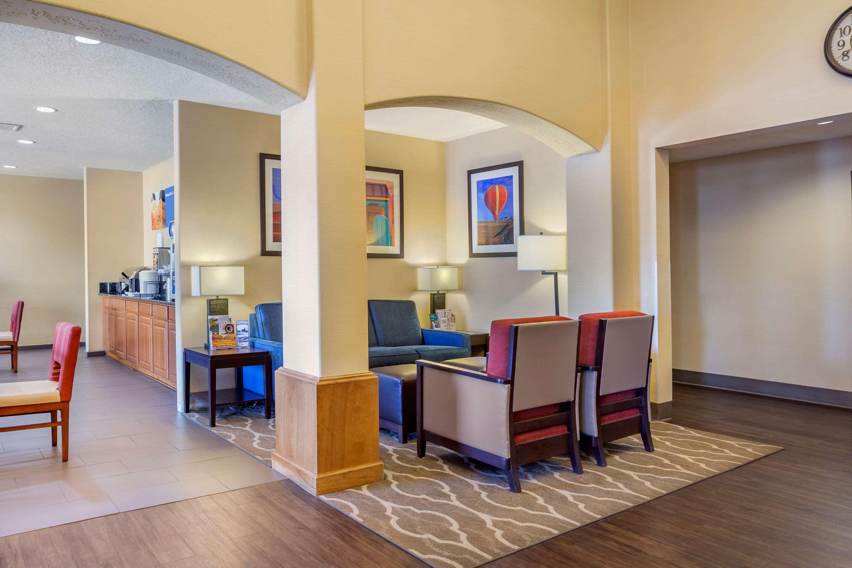 Comfort Inn & Suites Сокоро Екстериор снимка